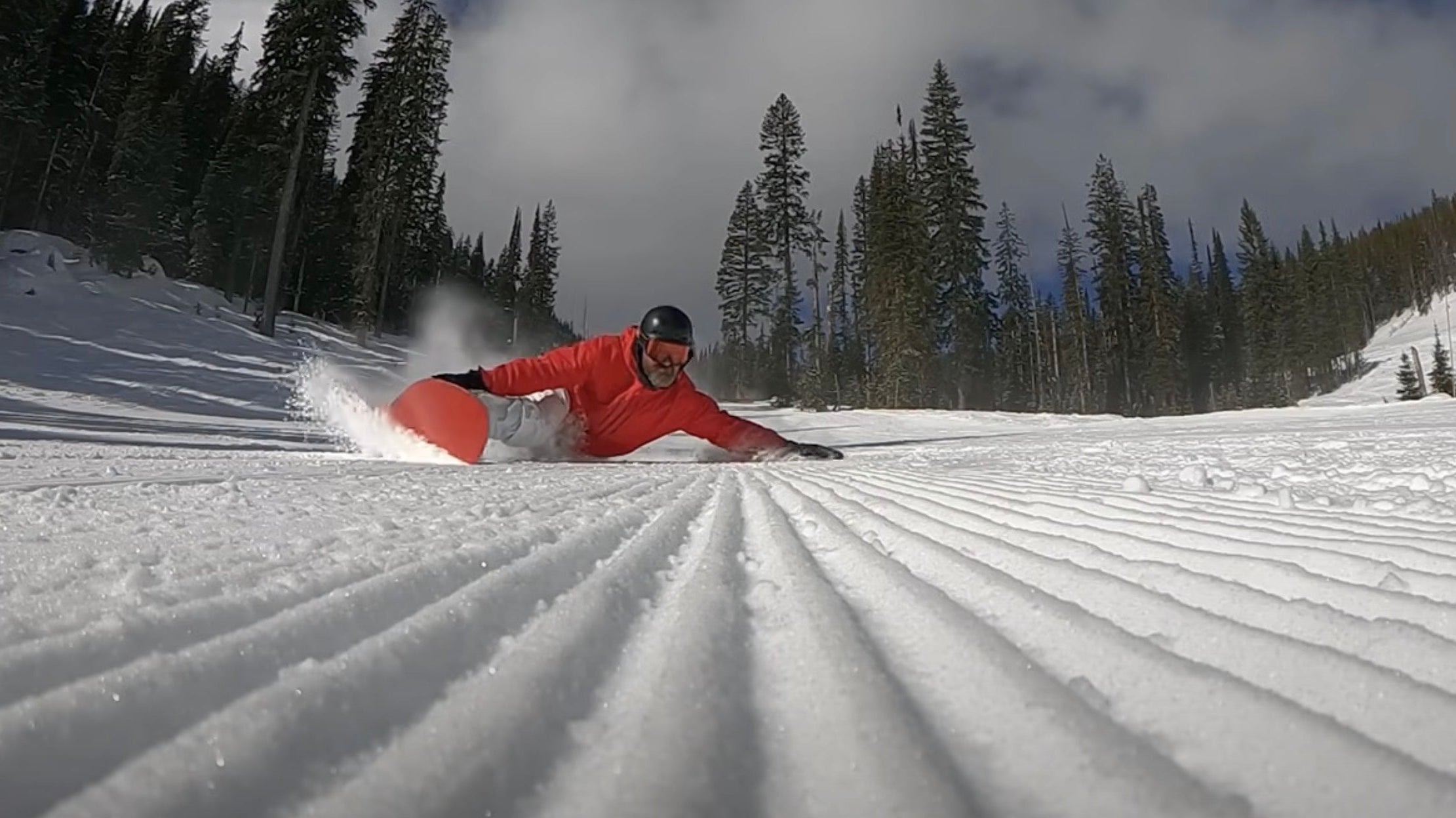 The 7 Essential Things You Need to Wear Snowboarding