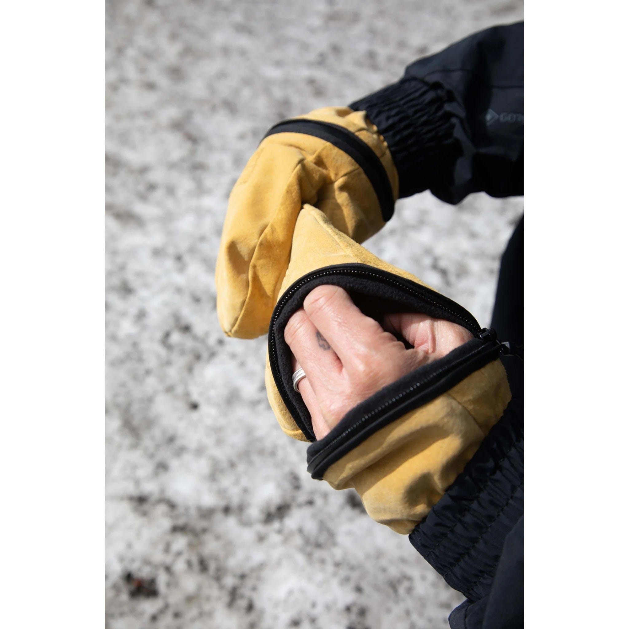 Deathgrip Ghoul Leather Mitt Tan Gloves & Mitts