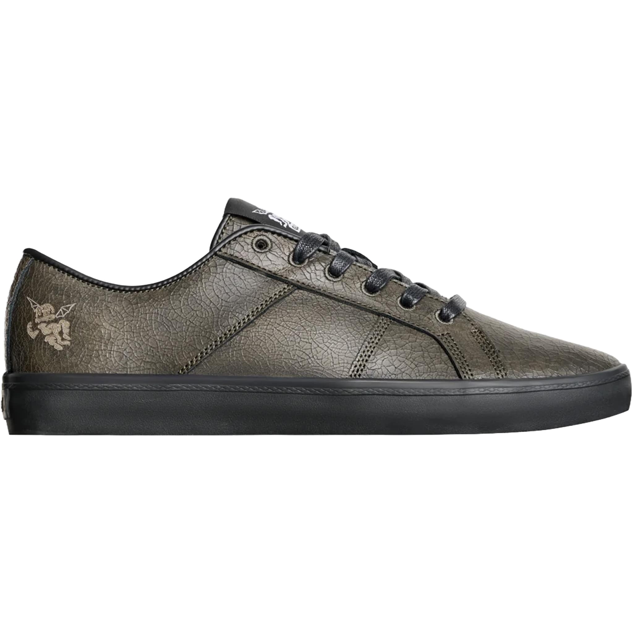 Globe Surplus Shoe Black Distress Bauer Shoes