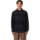 686 Smarty Headwall Flannel Black Plaid Button Up