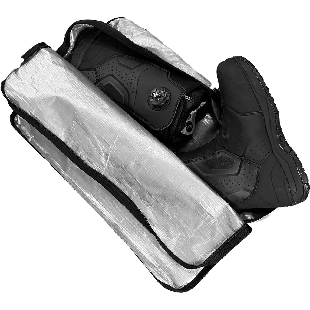 AVA x Sanction Essential Roller Bag Duo Green Snowboard Bag