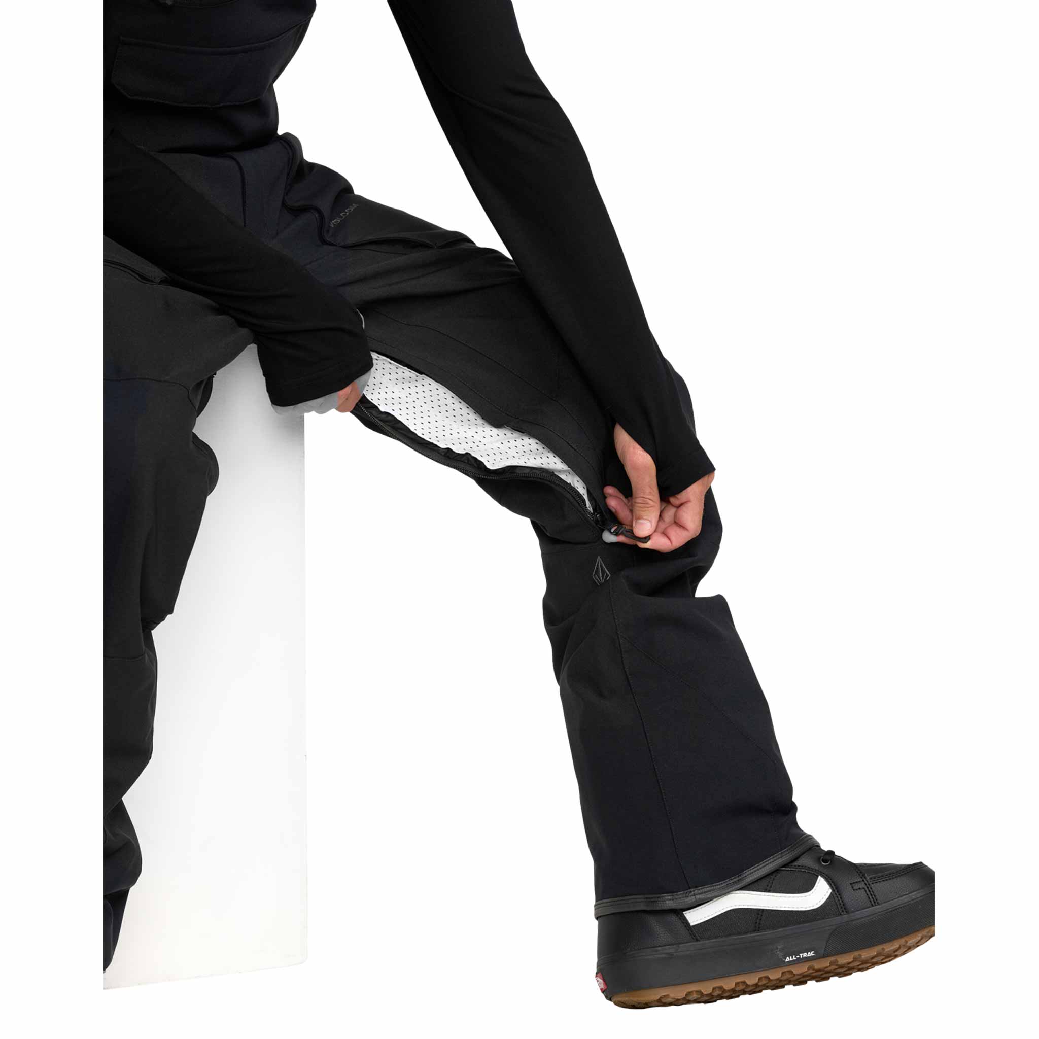 Volcom Roan Bib Overall Black 2026 Mens Snowboard Pants
