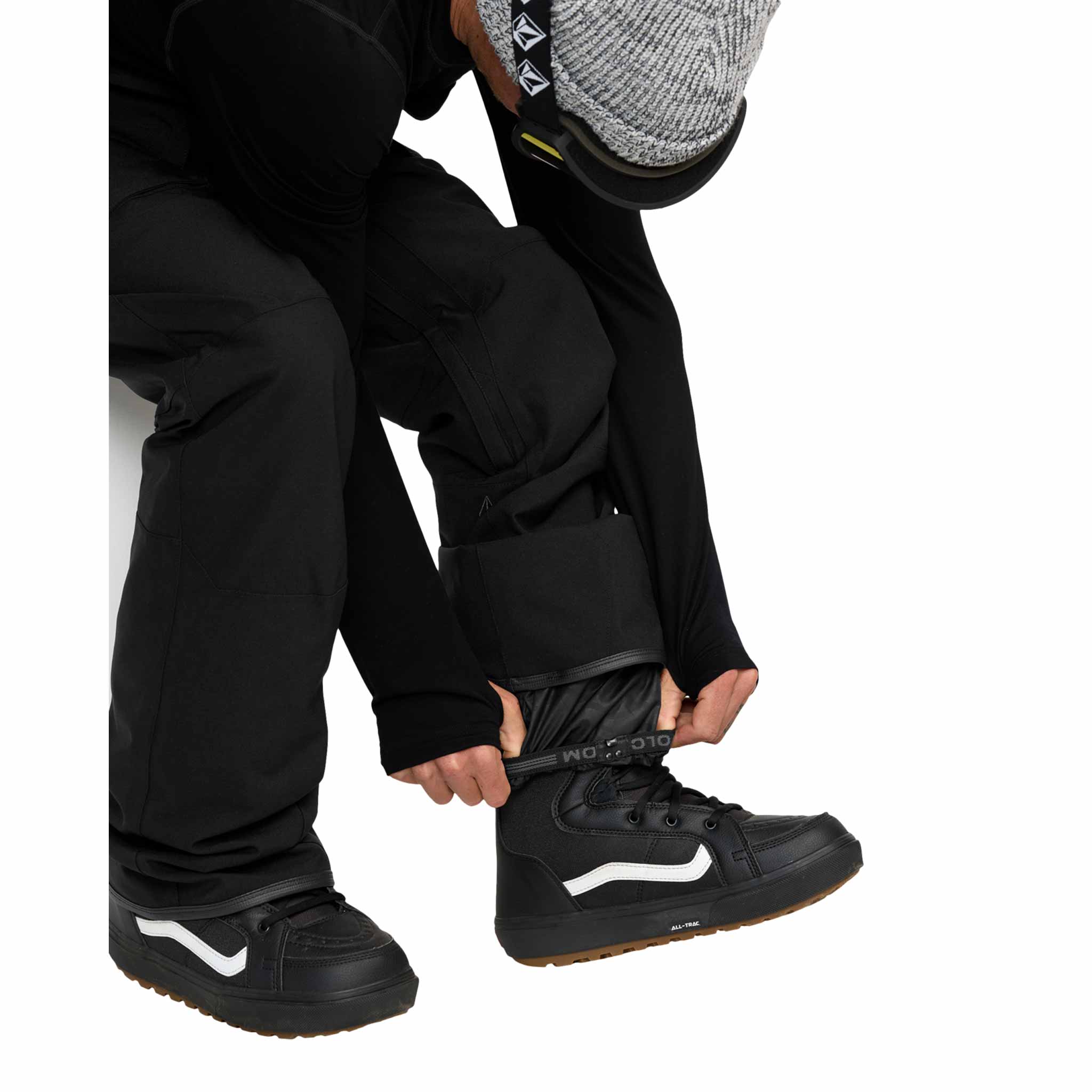 Volcom Roan Bib Overall Black 2026 Mens Snowboard Pants